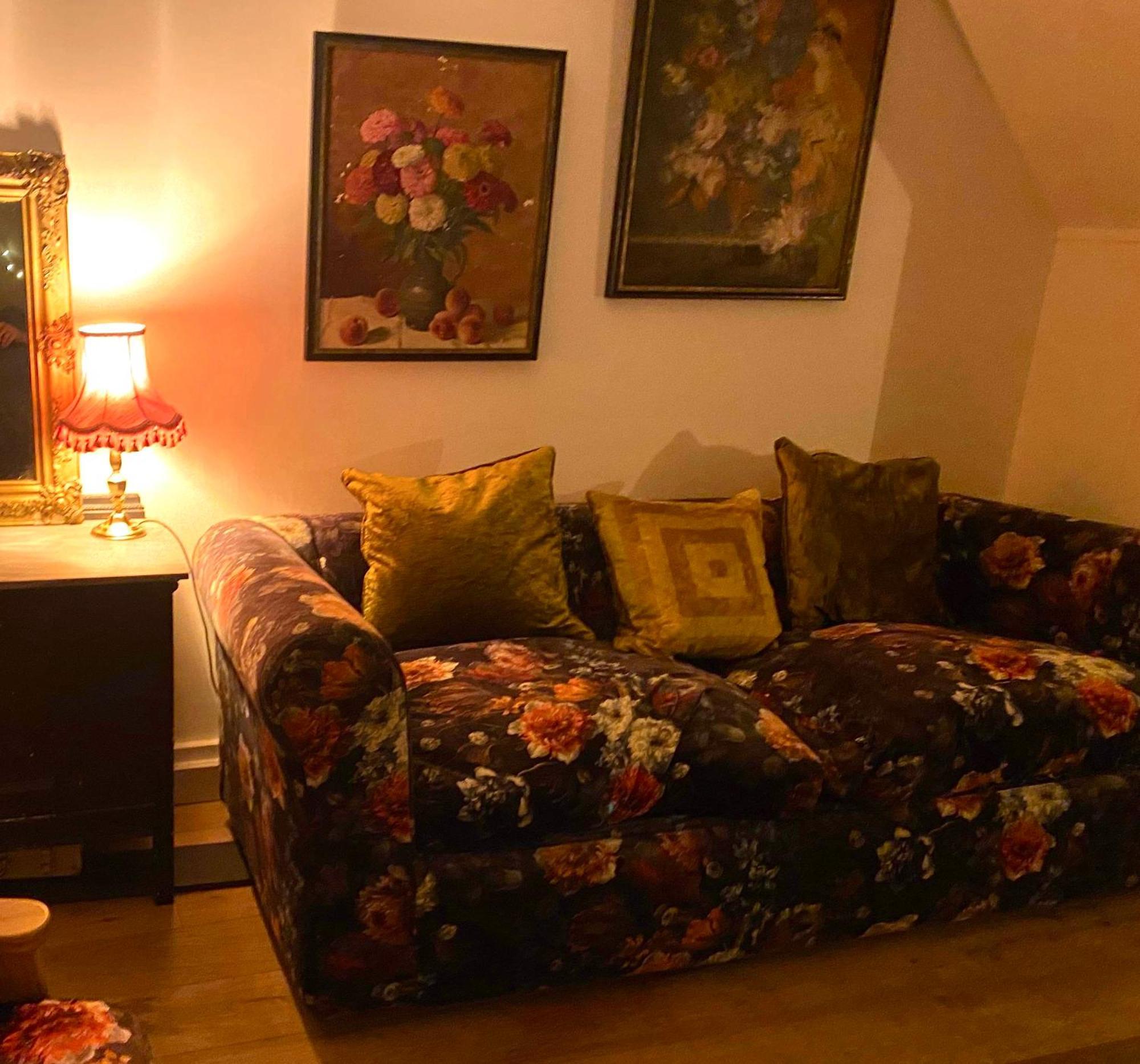קרייסטצ'רץ' Stylish & Cosy Boutique Townhouse 1 Bedroom, 1 Sofa Bed - Sleeps 4 מראה חיצוני תמונה